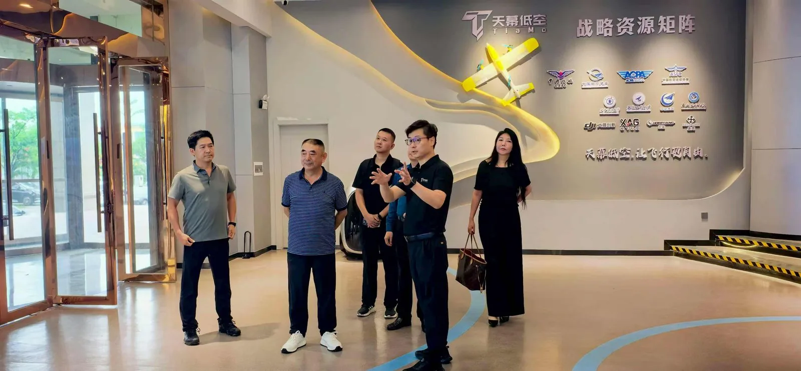 考察交流现场四